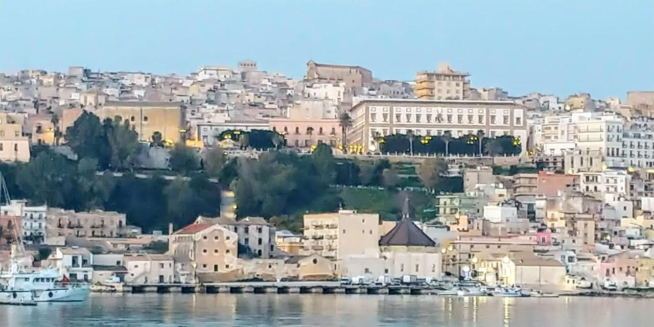 Casa Sunrise - Lovely Sea Front Apartment Sciacca Eksteriør bilde